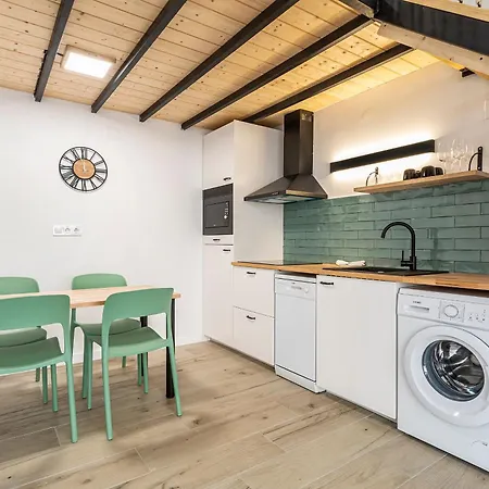 Marie Curie Flats, Lovely Duplex 2 Валенсия